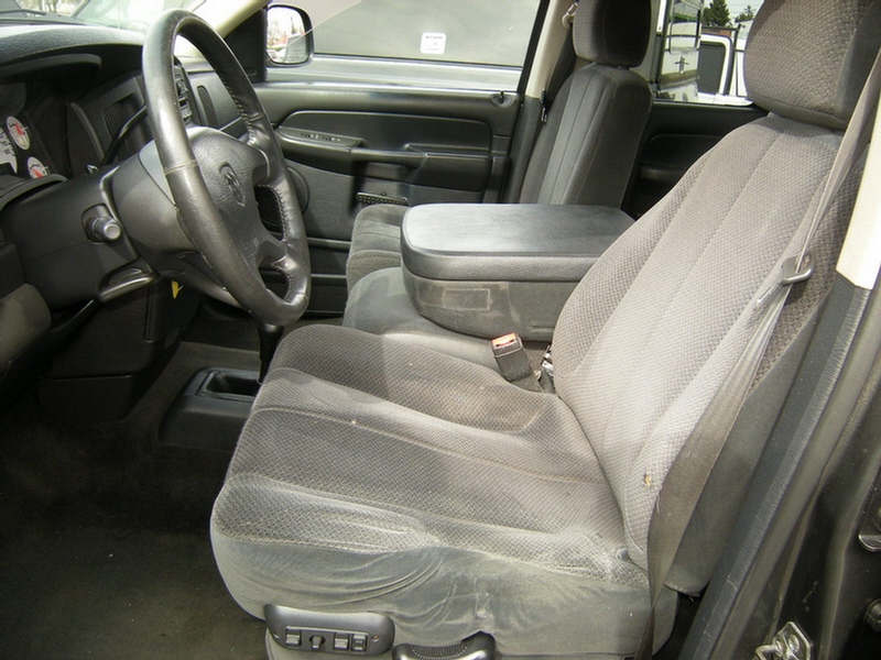 Dodge Ram 1500 2002 photo 2