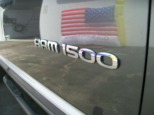 Dodge Ram 1500 2002 photo 3