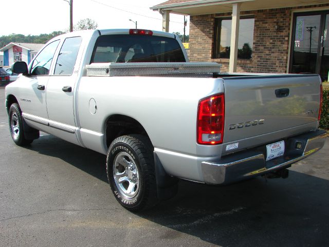 Dodge Ram 1500 2002 photo 2