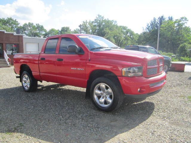 Dodge Ram 1500 Ext WT Pickup Truck
