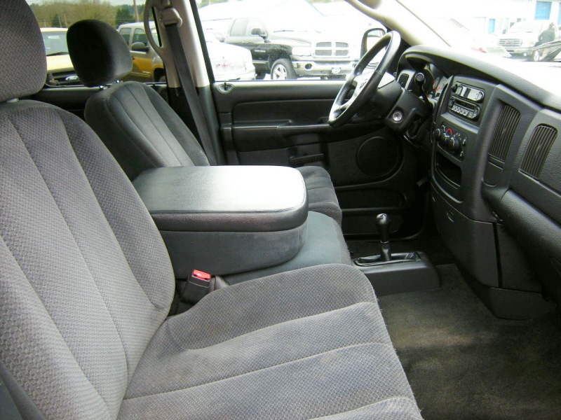 Dodge Ram 1500 2002 photo 2