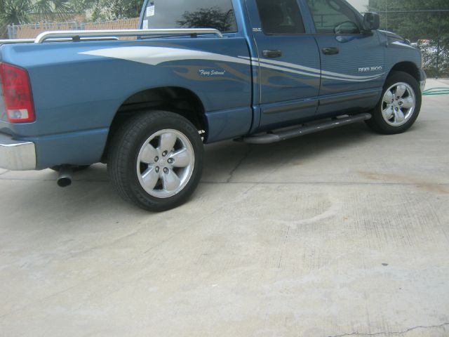 Dodge Ram 1500 2002 photo 1