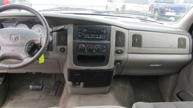 Dodge Ram 1500 2002 photo 4