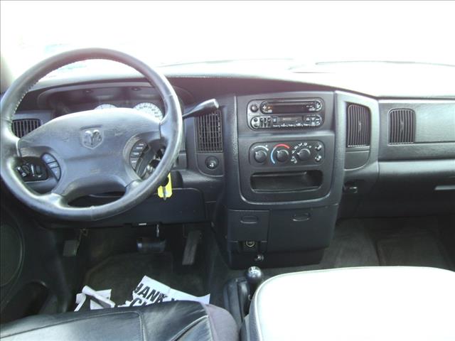 Dodge Ram 1500 2002 photo 1