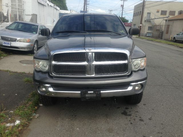 Dodge Ram 1500 Sahara 4X4 Pickup Truck