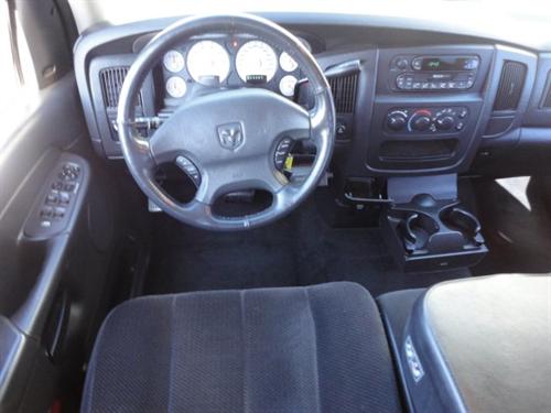 Dodge Ram 1500 2002 photo 2