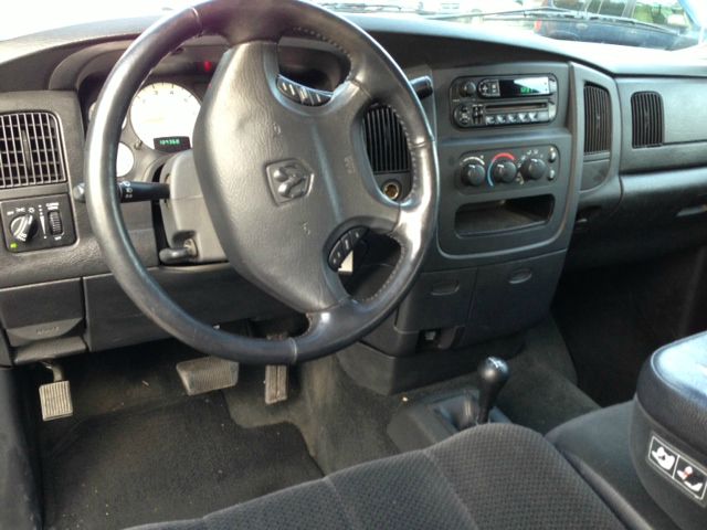 Dodge Ram 1500 2002 photo 1