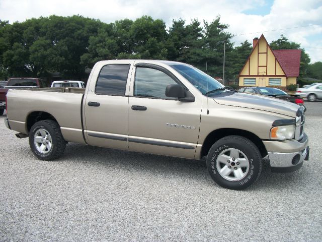 Dodge Ram 1500 Ext WT Pickup Truck