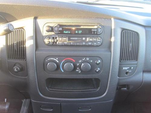 Dodge Ram 1500 2002 photo 2