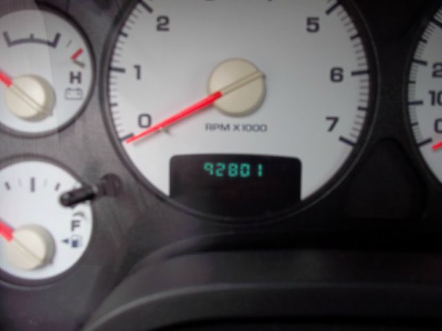 Dodge Ram 1500 EX W/ Leather And DVD Crew Cab Pickup