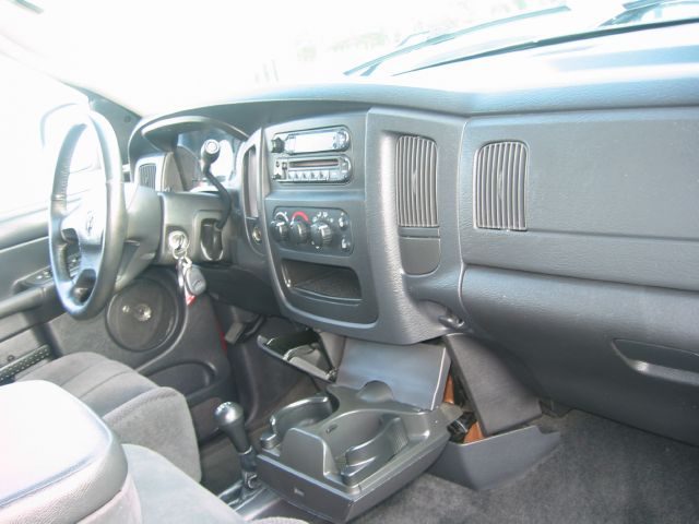 Dodge Ram 1500 2002 photo 25