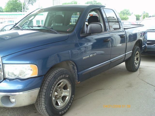 Dodge Ram 1500 SLT Pickup Truck