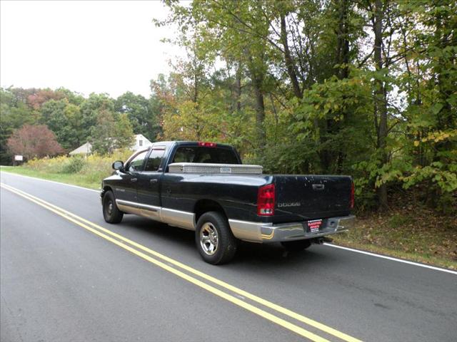 Dodge Ram 1500 2002 photo 2