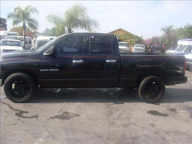 Dodge Ram 1500 2003 photo 2