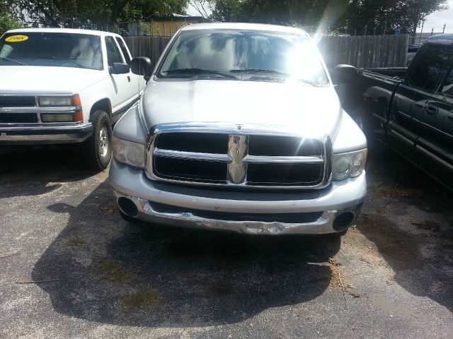 Dodge Ram 1500 Ext WT Pickup Truck