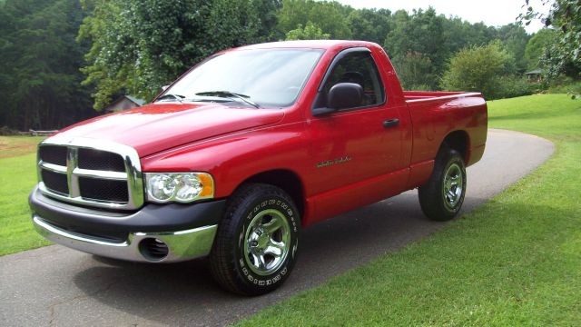 Dodge Ram 1500 2003 photo 2