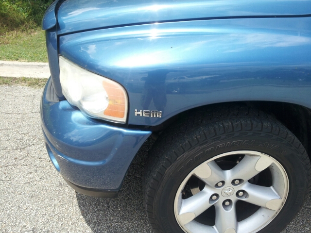 Dodge Ram 1500 2003 photo 2