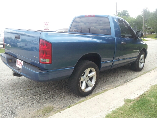 Dodge Ram 1500 2003 photo 3