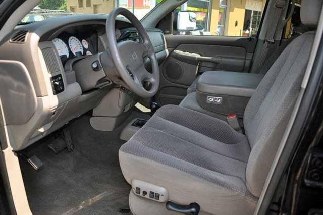 Dodge Ram 1500 2003 photo 2