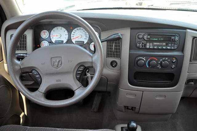 Dodge Ram 1500 2003 photo 4