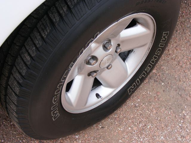 Dodge Ram 1500 2003 photo 2