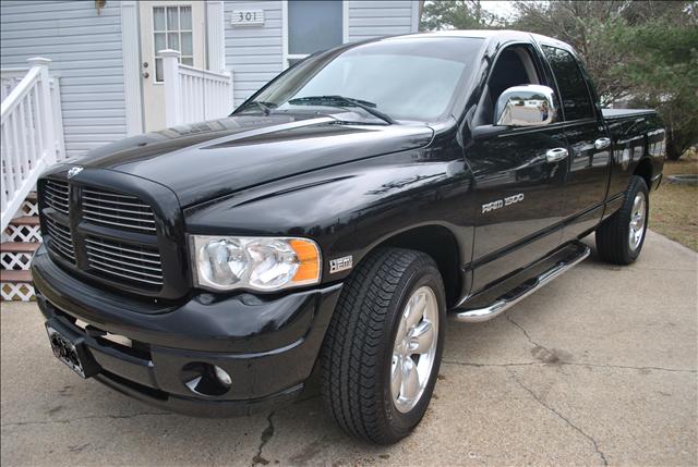 Dodge Ram 1500 2003 photo 2