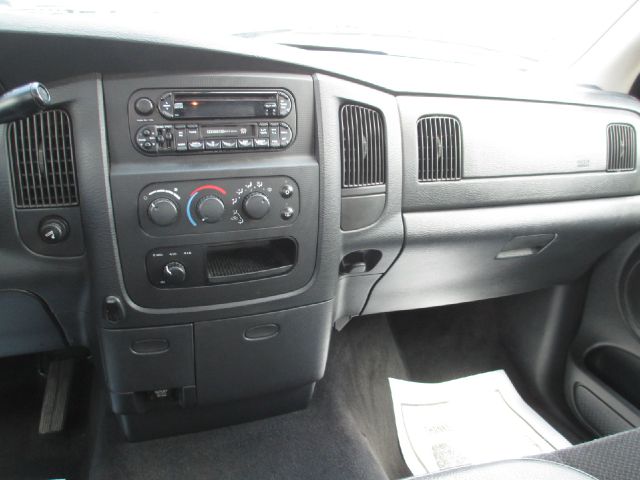 Dodge Ram 1500 2003 photo 9