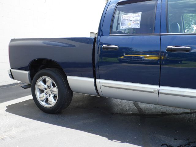 Dodge Ram 1500 Ext WT Pickup Truck