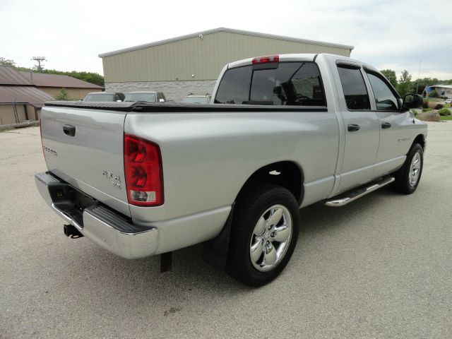 Dodge Ram 1500 Ext WT Pickup Truck