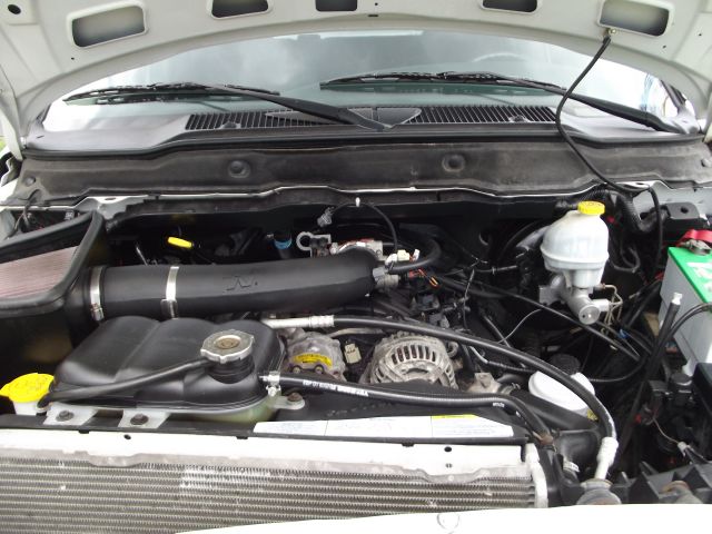 Dodge Ram 1500 2003 photo 3