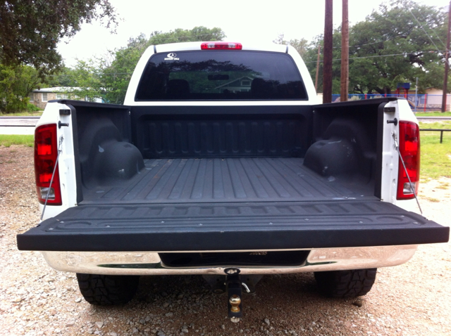 Dodge Ram 1500 Ext WT Pickup Truck