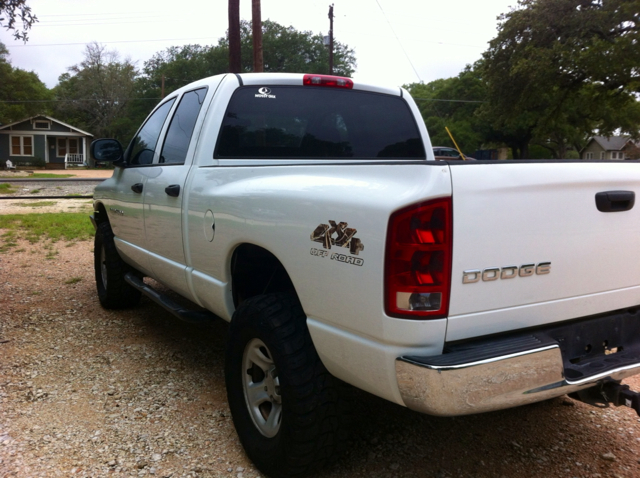 Dodge Ram 1500 2003 photo 3