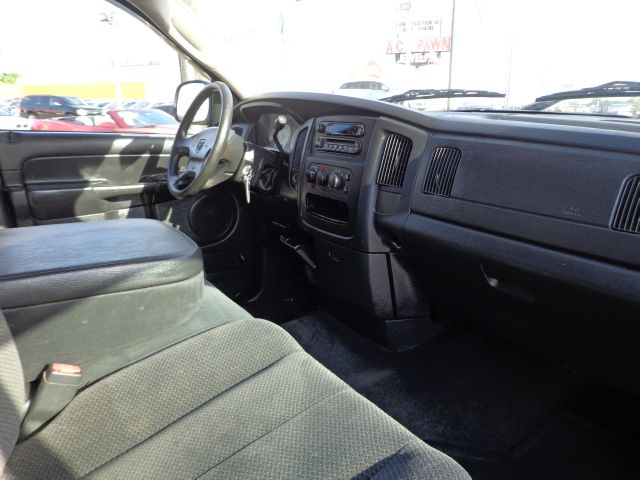 Dodge Ram 1500 2003 photo 3