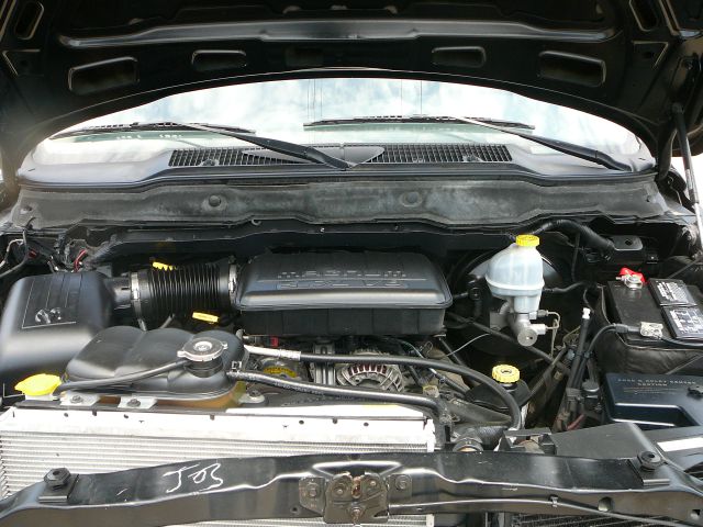 Dodge Ram 1500 Ext WT Pickup Truck