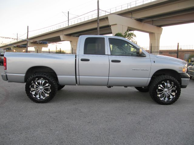 Dodge Ram 1500 2003 photo 2
