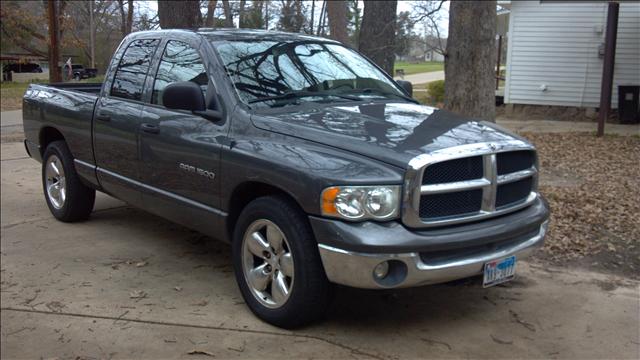 Dodge Ram 1500 2003 photo 2