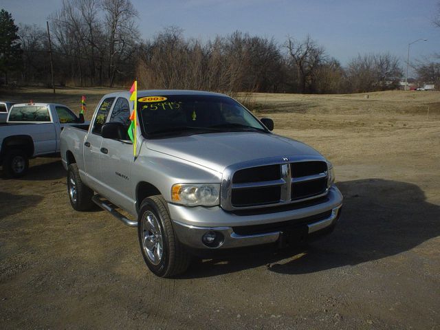 Dodge Ram 1500 2003 photo 3