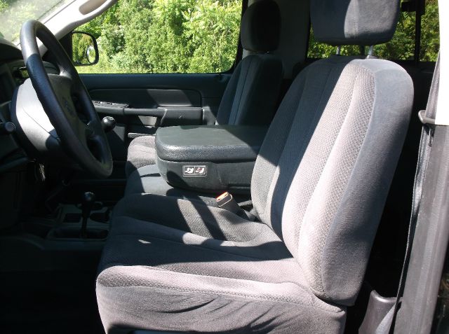 Dodge Ram 1500 2003 photo 3