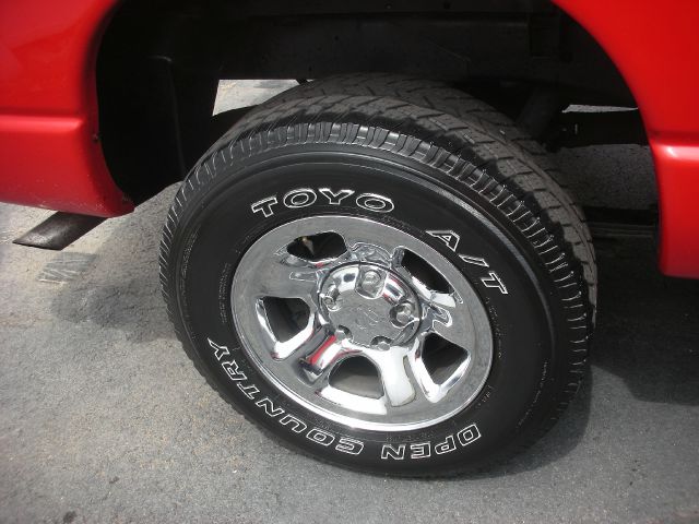 Dodge Ram 1500 2004 photo 4