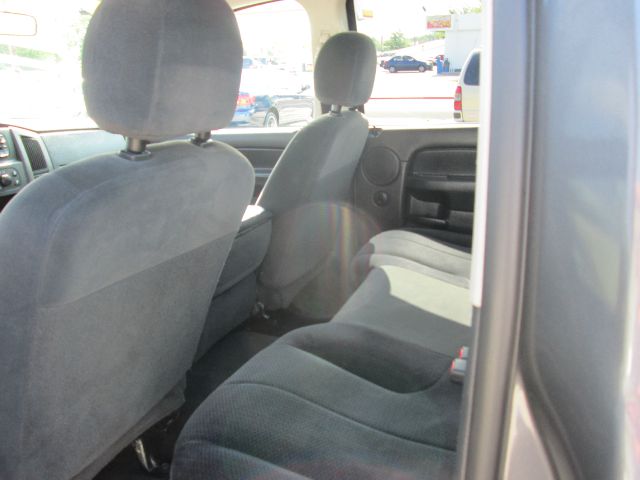 Dodge Ram 1500 2004 photo 4