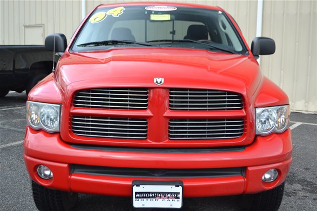 Dodge Ram 1500 2004 photo 1