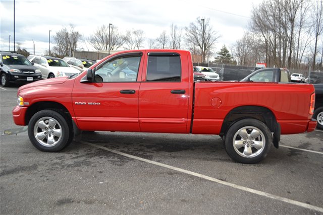 Dodge Ram 1500 2004 photo 4