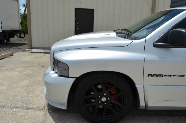 Dodge Ram 1500 2004 photo 2