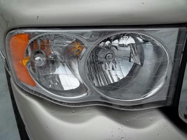 Dodge Ram 1500 2004 photo 4