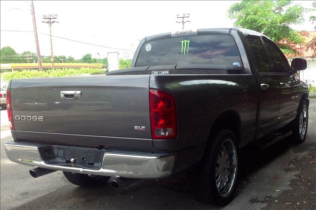 Dodge Ram 1500 2004 photo 2