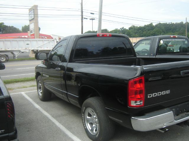 Dodge Ram 1500 2004 photo 3