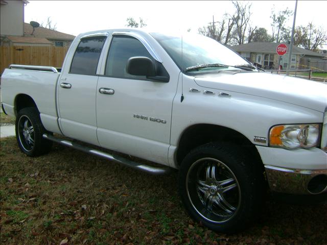 Dodge Ram 1500 2004 photo 3