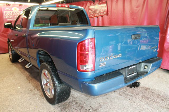 Dodge Ram 1500 4d Wagon AWD Pickup Truck