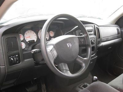 Dodge Ram 1500 2004 photo 2