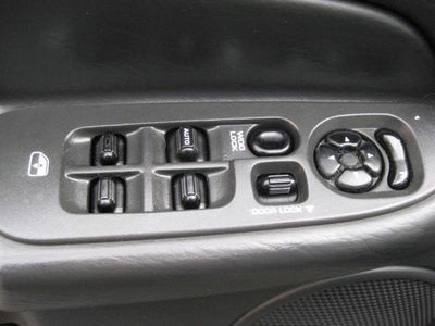 Dodge Ram 1500 2004 photo 3